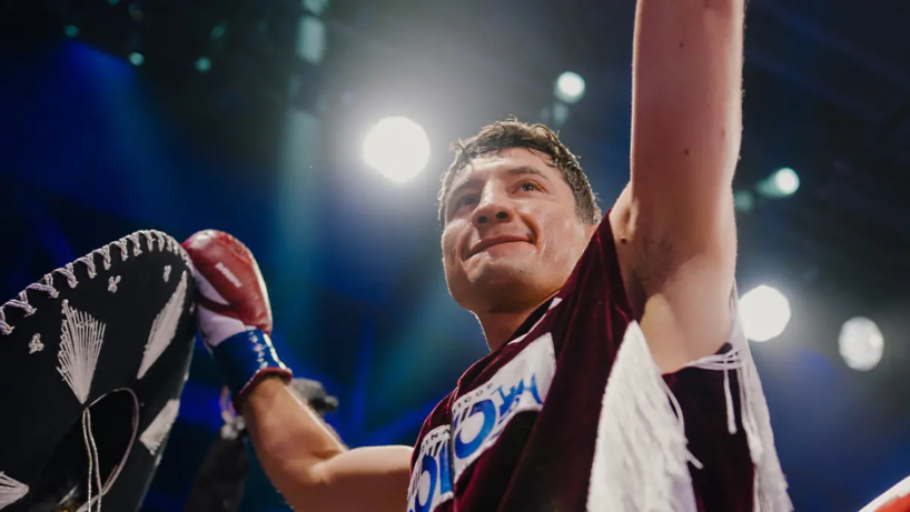 William Zepeda campeón mundial ligero del CMB en Las Vegas